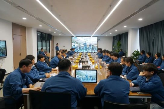 青（qīng）春築夢，向優而行 | 草莓丝瓜香蕉向日葵榴莲绿巨人ios2025屆新（xīn）入職大（dà）學畢（bì）業生階段性實（shí）習（xí）總（zǒng）結匯報（bào）會圓滿舉行